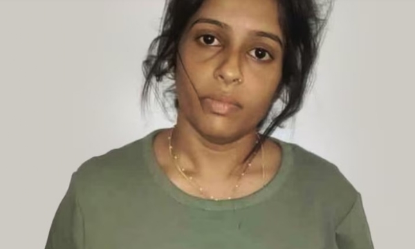 ലഹരിമരുന്ന് ഇടപാടുകളിലെ പ്രധാന സാമ്പത്തിക ഇടനിലക്കാരിയായ യുവതി കോഴിക്കോട്ട് പിടിയിൽ; ബാങ്ക് അക്കൗണ്ടിൽ എത്തിയത് ലക്ഷങ്ങൾ ലഹരിമരുന്ന് ഇടപാടുകളിലെ പ്രധാന സാമ്പത്തിക ഇടനിലക്കാരിയായ യുവതി കോഴിക്കോട്ട് പിടിയിൽ; ബാങ്ക് അക്കൗണ്ടിൽ എത്തിയത് ലക്ഷങ്ങൾ