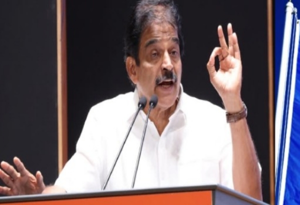 കെ.എസ്.യുവിന്റെ പോരാട്ടവീര്യം കോൺഗ്രസിന്റെ കരുത്ത്; സഹപ്രവർത്തകൻ പ്രഫുല്ലചന്ദ്രനെ അനുസ്മരിച്ച് കെ.സി. വേണുഗോപാൽ കെ.എസ്.യുവിന്റെ പോരാട്ടവീര്യം കോൺഗ്രസിന്റെ കരുത്ത്; സഹപ്രവർത്തകൻ പ്രഫുല്ലചന്ദ്രനെ അനുസ്മരിച്ച് കെ.സി. വേണുഗോപാൽ