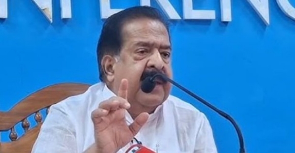 പ്ലീഡർ നിയമന വിവാദം: കെ.എസ്.യുവിന് പരാതിയുണ്ടെങ്കിൽ പരിശോധിക്കുമെന്ന് രമേശ് ചെന്നിത്തല; നേതാക്കൾ ഇന്ന് മുഖ്യമന്ത്രിയെ കണ്ടേക്കും