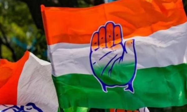 സർക്കാർ പ്ലീഡർ നിയമനം: കെഎസ് യു-മുഖ്യമന്ത്രി പോരിൽ പരസ്യ പ്രതികരണം വിലക്കി കെപിസിസി, അലോഷ്യസ് സേവ്യർ മുഖ്യമന്ത്രിയെ കാണും