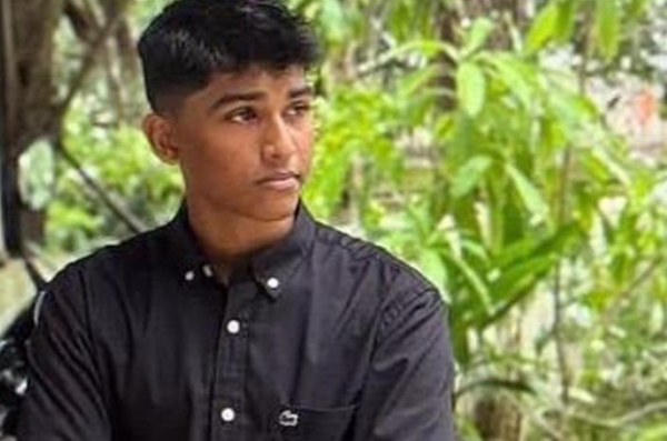 മാവൂർ റോഡിൽ ബസിനെ മറികടക്കുന്നതിനിടെ അപകടം: കാറും സ്കൂട്ടറും കൂട്ടിയിടിച്ച് 18-കാരന് ദാരുണാന്ത്യം