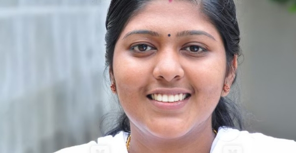 പ്രിയങ്ക ഗാന്ധിയുടെ ഓഫിസിന്റെ പേരിൽ മന്ത്രിപദവി വാഗ്ദാനം: വിദ്യാ ബാലകൃഷ്ണൻ എംഎൽഎയിൽ നിന്ന് 3 കോടി തട്ടാൻ ശ്രമിച്ച സംഭവത്തിൽ രണ്ടുപേർ പിടിയിൽ