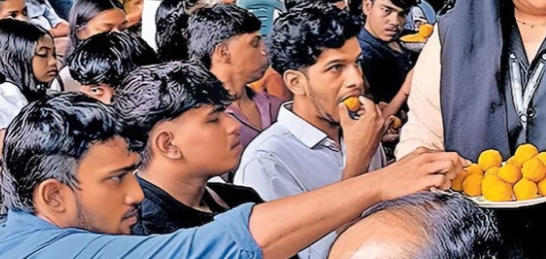 വനിതാമതിൽ പൊളിച്ച് കോറോം ഗവ. പോളിടെക്നിക്; 35 വർഷത്തെ കാത്തിരിപ്പിനൊടുവിൽ ആദ്യമായി ആൺകുട്ടികളും ക്യാംപസിലേക്ക്!