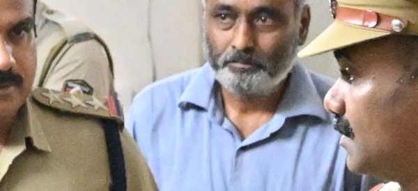 നിതിൻ രാജിന്റെ മരണം: ഒന്നാം പ്രതി ഡോ. എം.കെ. റാമിനെ 5 ദിവസത്തേക്ക് ക്രൈംബ്രാഞ്ച് കസ്റ്റഡിയിൽ വിട്ടു നിതിൻ രാജിന്റെ മരണം: ഒന്നാം പ്രതി ഡോ. എം.കെ. റാമിനെ 5 ദിവസത്തേക്ക് ക്രൈംബ്രാഞ്ച് കസ്റ്റഡിയിൽ വിട്ടു