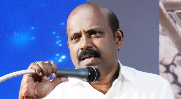 ബാറുകളിൽ ചെന്ന് കെയ്സ് കണക്കിന് മദ്യം ചോദിക്കുന്നു: എക്സൈസ് ഉദ്യോഗസ്ഥർക്കെതിരെ കടുത്ത മുന്നറിയിപ്പുമായി മന്ത്രി എം. ലിജു