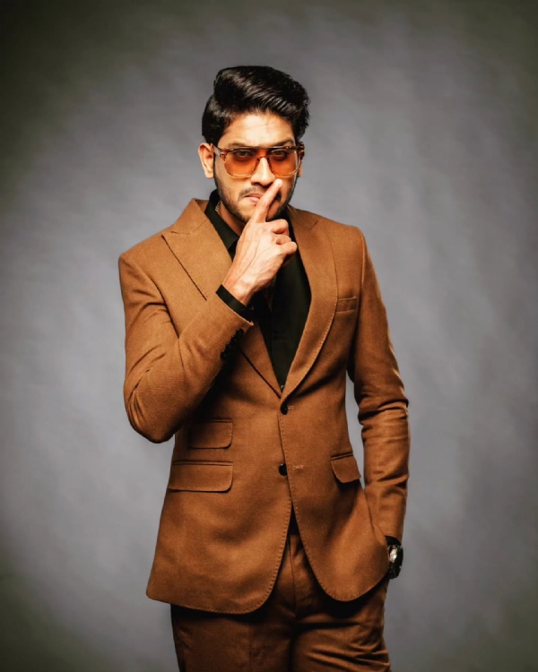 akhil