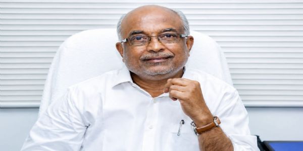 ഊരാളുങ്കൽ ചെയർമാൻ രമേശൻ പാലേരി അന്തരിച്ചു; അർബുദ ബാധിതനായി ചികിത്സയിലായിരുന്നു