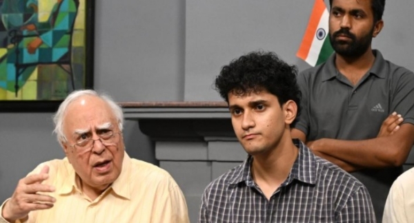 കേന്ദ്ര സർക്കാരിനെതിരെ വീണ്ടും പ്രക്ഷോഭത്തിനൊരുങ്ങി സിജെപി: ഉറപ്പുകൾ എഴുതിനൽകിയില്ല; ഇന്ന് ഹൈദരാബാദിൽ മെഴുകുതിരി മാർച്ച് കേന്ദ്ര സർക്കാരിനെതിരെ വീണ്ടും പ്രക്ഷോഭത്തിനൊരുങ്ങി സിജെപി: ഉറപ്പുകൾ എഴുതിനൽകിയില്ല; ഇന്ന് ഹൈദരാബാദിൽ മെഴുകുതിരി മാർച്ച്