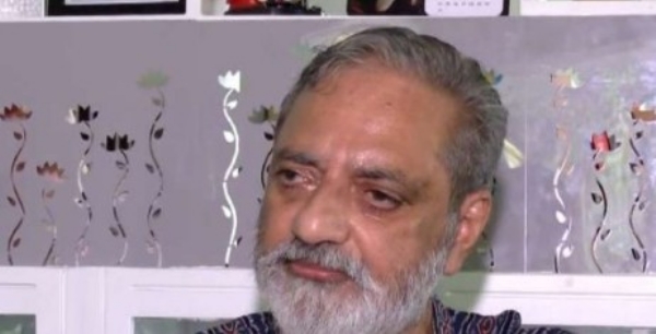 മലയാള സിനിമാ ലോകത്തെ ഉലച്ച് ‘അമ്മ’യിലെ ആഭ്യന്തര കലഹം; കൂട്ടരാജിയും നിയമപോരാട്ടവും, ഭരണപ്രതിസന്ധി രൂക്ഷം മലയാള സിനിമാ ലോകത്തെ ഉലച്ച് ‘അമ്മ’യിലെ ആഭ്യന്തര കലഹം; കൂട്ടരാജിയും നിയമപോരാട്ടവും, ഭരണപ്രതിസന്ധി രൂക്ഷം