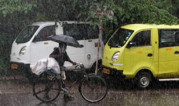 കനത്ത മഴ മുന്നറിയിപ്പ്: വയനാട് ജില്ലയിലെ വിദ്യാഭ്യാസ സ്ഥാപനങ്ങൾക്ക് നാളെ അവധി പ്രഖ്യാപിച്ചു
