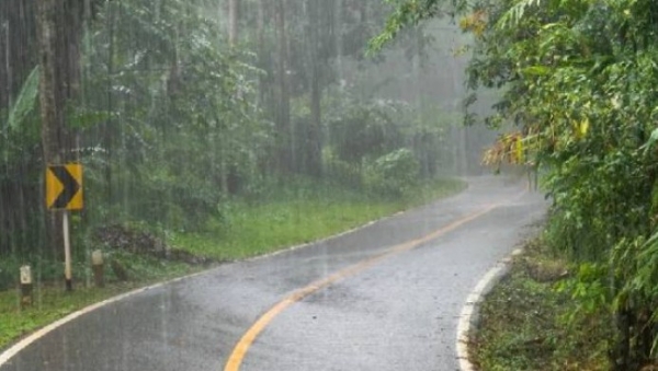 സംസ്ഥാനത്ത് ഇന്നും നാളെയും ശക്തമായ മഴ; 11 ജില്ലകളിൽ ഓറഞ്ച് അലർട്ട്; ചൊവ്വാഴ്ച വരെ കനത്ത ജാഗ്രത