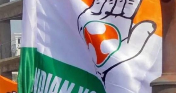 നിയമന വിവാദം: പിഎസ്സി ആസ്ഥാനത്തേക്ക് യൂത്ത് കോൺഗ്രസ് തള്ളിക്കയറി; ചെയർമാനെ തടയാൻ ശ്രമം, രണ്ട് സെക്യൂരിറ്റി ജീവനക്കാർക്ക് പരിക്ക്