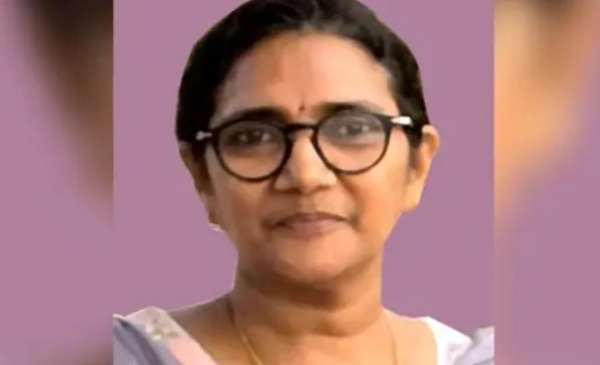 സ്ഥലംമാറ്റ ഉത്തരവിന് പിന്നാലെ കുഴഞ്ഞുവീണ മരണം: കണ്ണൂർ ചൊക്ലിയിലെ ഹെൽത്ത് ഇൻസ്പെക്ടർ ദീപാലേഖയുടെ മരണം പക്ഷാഘാതം മൂലമെന്ന് പ്രാഥമിക പോസ്റ്റുമോർട്ടം റിപ്പോർട്ട്
