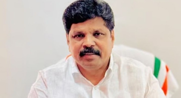 മലപ്പുറത്തെ പ്രസംഗ വിവാദം: കെ.സി. വേണുഗോപാലിനെ പുകഴ്ത്തിയത് സ്വാഭാവികം; തെറ്റായ വ്യാഖ്യാനങ്ങളെന്ന് എ.പി. അനിൽകുമാർ മലപ്പുറത്തെ പ്രസംഗ വിവാദം: കെ.സി. വേണുഗോപാലിനെ പുകഴ്ത്തിയത് സ്വാഭാവികം; തെറ്റായ വ്യാഖ്യാനങ്ങളെന്ന് എ.പി. അനിൽകുമാർ