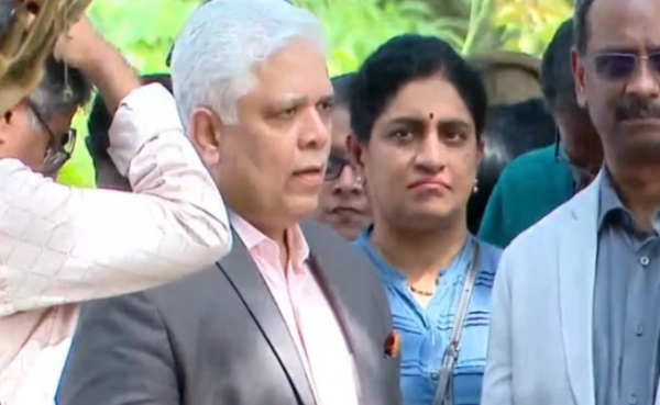കുതിരവട്ടം മാനസികാരോഗ്യ കേന്ദ്രത്തിൽ ഹൈക്കോടതി ഡിവിഷൻ ബെഞ്ചിന്റെ മിന്നൽ സന്ദർശനം: അടിസ്ഥാന സൗകര്യങ്ങളും ജീവനക്കാരുടെ കുറവും പരിശോധിച്ചു കുതിരവട്ടം മാനസികാരോഗ്യ കേന്ദ്രത്തിൽ ഹൈക്കോടതി ഡിവിഷൻ ബെഞ്ചിന്റെ മിന്നൽ സന്ദർശനം: അടിസ്ഥാന സൗകര്യങ്ങളും ജീവനക്കാരുടെ കുറവും പരിശോധിച്ചു