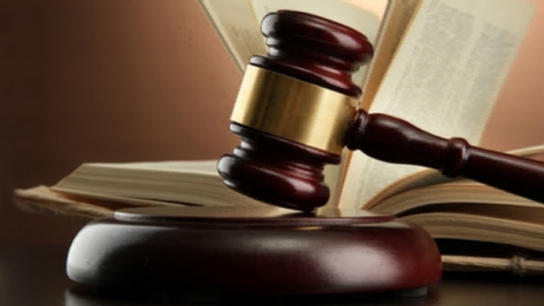 DAUGHTER FAKE CASE AGAINST FATHER