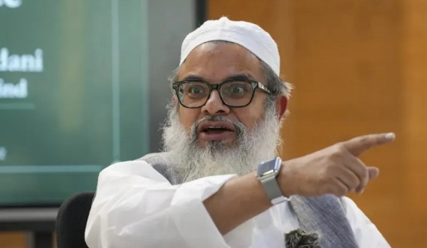 മഹാരാഷ്ട്രയിലെ പുതിയ മതസ്വാതന്ത്ര്യ നിയമം ഭരണഘടനാ അവകാശങ്ങൾക്കെതിര്: മൗലാന മഹ്മൂദ് മദനി മഹാരാഷ്ട്രയിലെ പുതിയ മതസ്വാതന്ത്ര്യ നിയമം ഭരണഘടനാ അവകാശങ്ങൾക്കെതിര്: മൗലാന മഹ്മൂദ് മദനി