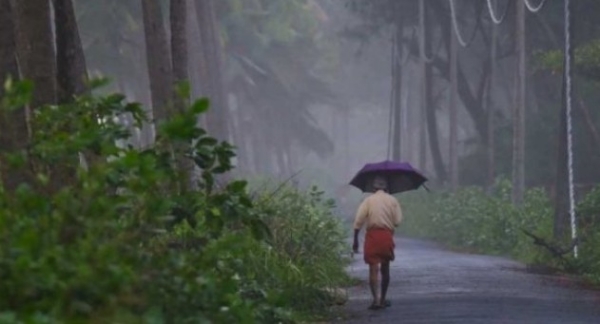 സംസ്ഥാനത്ത് ശക്തമായ മഴയ്ക്ക് സാധ്യത; എട്ട് ജില്ലകളിൽ യെല്ലോ അലർട്ട്: ഓണനാളുകളിലും ജാഗ്രത നിർദേശം