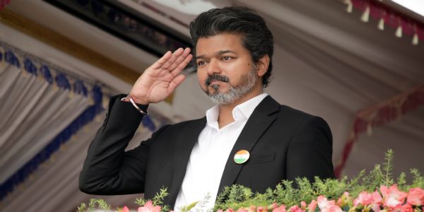 മൂന്ന് എല്പിജി സിലണ്ടറുകള് സൗജന്യം, സ്ത്രീകള്ക്ക് സൗജന്യ യാത്ര; വമ്പന് പ്രഖ്യാപനങ്ങളുമായി വിജയ് സര്ക്കാര്