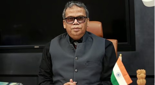 ലോക്നാഥ് ബെഹ്റ കൊച്ചി മെട്രോ എം.ഡി സ്ഥാനം ഒഴിയുന്നു; എറണാകുളം ജില്ലാ കളക്ടർക്ക് താത്കാലിക ചുമതല