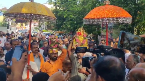 UTHRUTTATHI BOAT RACE