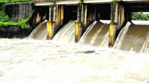 മൂഴിയാറിലും മണിയാറിലും വീഴ്ച: റാന്നിയിൽ ഭീതിവിതച്ച് മിന്നൽ പ്രളയം; അറ്റകുറ്റപ്പണി വൈകുന്നത് ദുരന്ത വ്യാപ്തി കൂട്ടുന്നു