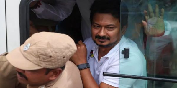 ഉദയനിധി സ്റ്റാലിനെ ചോദ്യം ചെയ്ത് വിട്ടയച്ചു; കസ്റ്റഡിയില് ഉണ്ടായിരുന്നത് നാല് മണിക്കൂര്