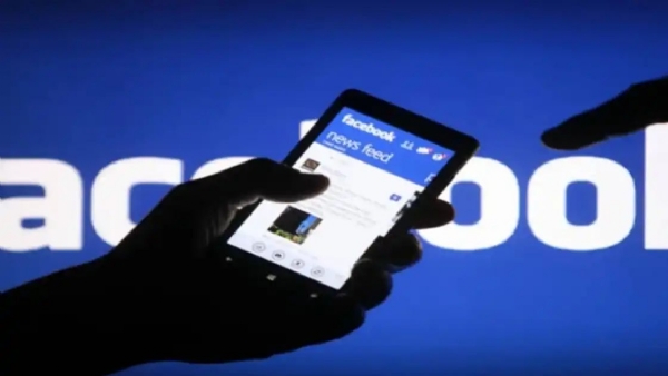 Facebook Facebook