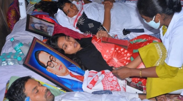 ജാർഖണ്ഡിൽ ഉദ്യോഗാർത്ഥികളുടെ സമരം ശക്തമാകുന്നു: സർക്കാരുമായുള്ള ചർച്ചകൾ പരാജയപ്പെട്ടു; ജെ.പി.എസ്.സി പരീക്ഷാ തട്ടിപ്പിൽ അന്വേഷണം ഊർജ്ജിതം ജാർഖണ്ഡിൽ ഉദ്യോഗാർത്ഥികളുടെ സമരം ശക്തമാകുന്നു: സർക്കാരുമായുള്ള ചർച്ചകൾ പരാജയപ്പെട്ടു; ജെ.പി.എസ്.സി പരീക്ഷാ തട്ടിപ്പിൽ അന്വേഷണം ഊർജ്ജിതം