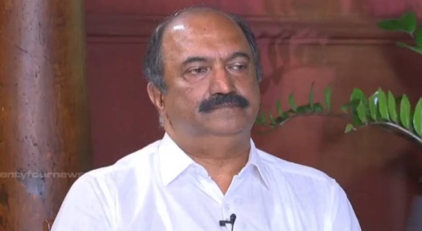 നിയമസഭയിൽ പ്രതിപക്ഷ ഉപനേതാവിന്റെ മുറിക്കായുള്ള സി.പി.ഐ.എം നീക്കം പാളി; ആവശ്യം അടിയന്തരമായി തള്ളി സ്പീക്കർ നിയമസഭയിൽ പ്രതിപക്ഷ ഉപനേതാവിന്റെ മുറിക്കായുള്ള സി.പി.ഐ.എം നീക്കം പാളി; ആവശ്യം അടിയന്തരമായി തള്ളി സ്പീക്കർ