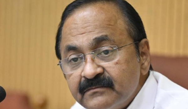 പൊതുമേഖലാ സ്ഥാപനങ്ങളെ ഊറ്റി കുടിക്കാൻ അനുവദിക്കില്ല; സ്വകാര്യവൽക്കരണം സർക്കാരിന്റെ നയമല്ലെന്ന് മുഖ്യമന്ത്രി പൊതുമേഖലാ സ്ഥാപനങ്ങളെ ഊറ്റി കുടിക്കാൻ അനുവദിക്കില്ല; സ്വകാര്യവൽക്കരണം സർക്കാരിന്റെ നയമല്ലെന്ന് മുഖ്യമന്ത്രി
