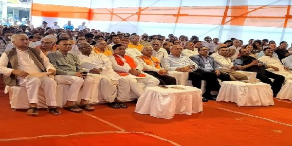 മാതൃരാജ്യത്തിനും ജനങ്ങൾക്കും വേണ്ടി ജീവിക്കുകയും മരിക്കുകയും ചെയ്യുക എന്നത് ഒരു സ്വയംസേവകൻ്റെ പരമമായ കടമ, ദത്താത്രേയ ഹൊസബലെ