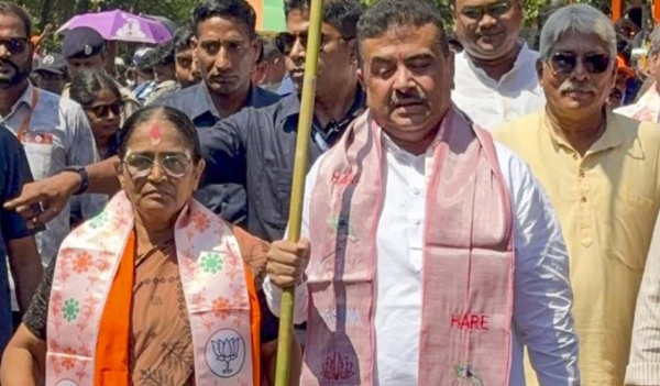നന്ദിഗ്രാം ഉപതിരഞ്ഞെടുപ്പ്: ബിജെപി സ്ഥാനാർത്ഥിയുടെ പ്രായവ്യത്യാസത്തിനെതിരായ കോൺഗ്രസ് ഹർജി കൽക്കട്ട ഹൈക്കോടതി തള്ളി നന്ദിഗ്രാം ഉപതിരഞ്ഞെടുപ്പ്: ബിജെപി സ്ഥാനാർത്ഥിയുടെ പ്രായവ്യത്യാസത്തിനെതിരായ കോൺഗ്രസ് ഹർജി കൽക്കട്ട ഹൈക്കോടതി തള്ളി