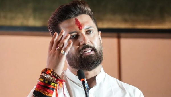 സ്വാതന്ത്ര്യ ഭരദ്വാജിനെ തള്ളി ചിരാഗ് പസ്വാൻ; രാഷ്ട്രീയ സംരക്ഷണം അവകാശപ്പെട്ടതിൽ കേസ് നൽകി എൽജെപി സ്വാതന്ത്ര്യ ഭരദ്വാജിനെ തള്ളി ചിരാഗ് പസ്വാൻ; രാഷ്ട്രീയ സംരക്ഷണം അവകാശപ്പെട്ടതിൽ കേസ് നൽകി എൽജെപി