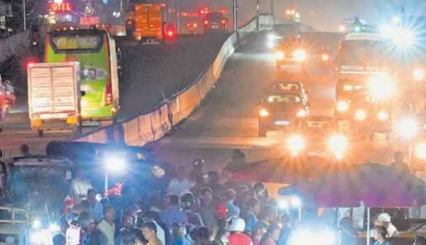 ദേശീയപാതയോരത്തെ നിർമാണങ്ങൾക്ക് സുപ്രീം കോടതി നിയന്ത്രണം: കെട്ടിടങ്ങളുടെ കണക്കെടുപ്പുമായി തദ്ദേശ വകുപ്പ്; അപ്പീലുമായി സർക്കാർ മുന്നോട്ട്