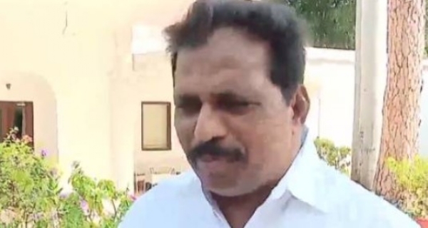 കെപിസിസി അധ്യക്ഷ തെരഞ്ഞെടുപ്പ്: തീരുമാനം എഐസിസിയുടേതെന്ന് കൊടിക്കുന്നിൽ സുരേഷ്; ഖാർഗെയ്ക്കെതിരായ അധിക്ഷേപത്തിൽ ശക്തമായ പ്രതിഷേധത്തിന് കോൺഗ്രസ് കെപിസിസി അധ്യക്ഷ തെരഞ്ഞെടുപ്പ്: തീരുമാനം എഐസിസിയുടേതെന്ന് കൊടിക്കുന്നിൽ സുരേഷ്; ഖാർഗെയ്ക്കെതിരായ അധിക്ഷേപത്തിൽ ശക്തമായ പ്രതിഷേധത്തിന് കോൺഗ്രസ്
