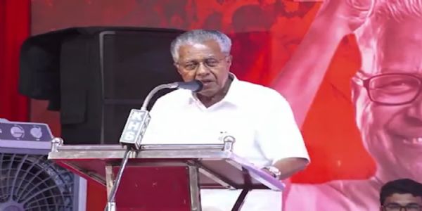 പുറത്തു നില്ക്കടോ; ഇഡി റിപ്പോര്ട്ടിനെ കുറിച്ചുള്ള ചോദ്യങ്ങളോട് ക്ഷുഭിതനായി പിണറായി